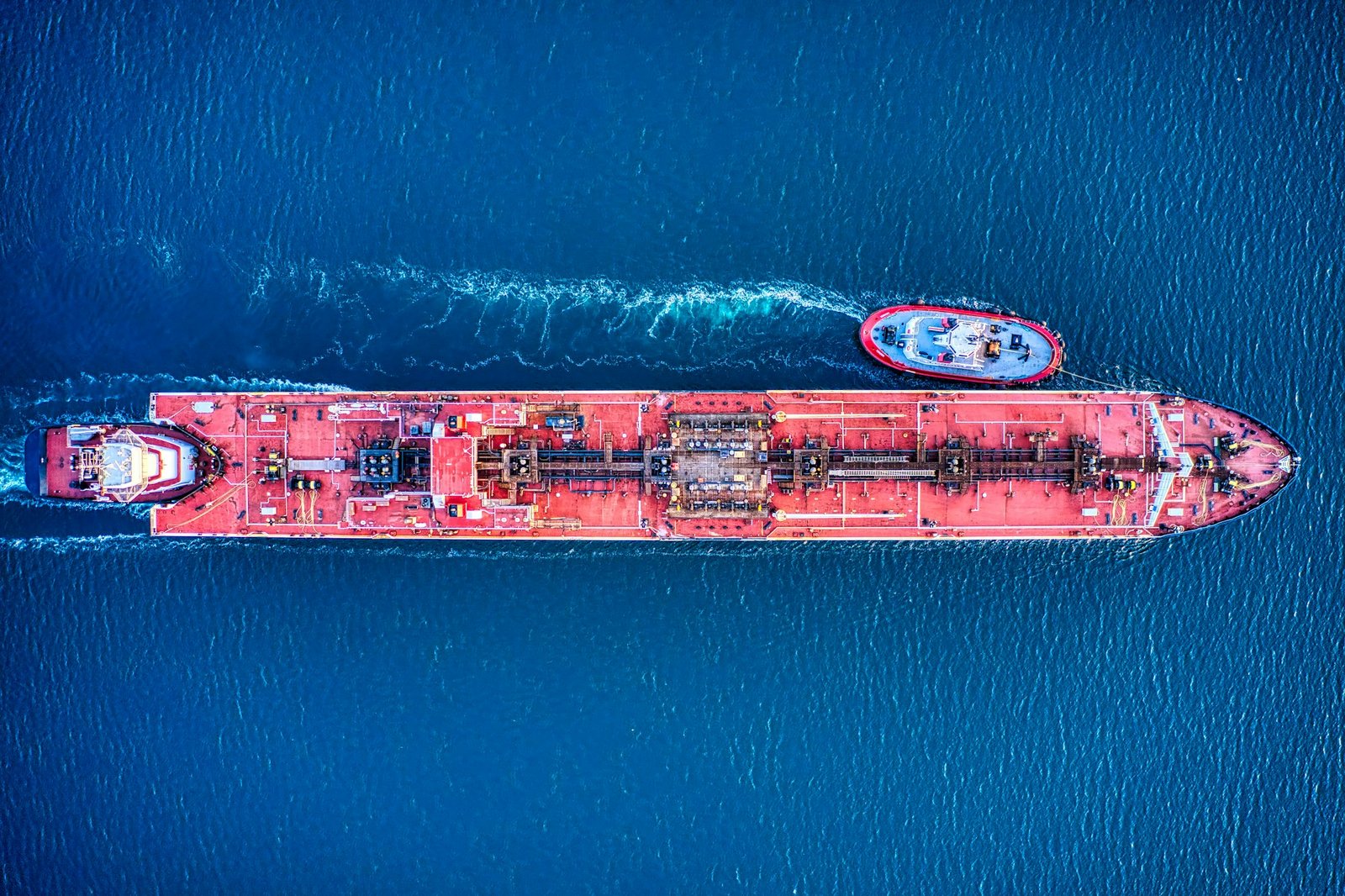 US–Iran War Resumes: Nightly Strikes, a Closed Strait of Hormuz, and Oil Above $100
