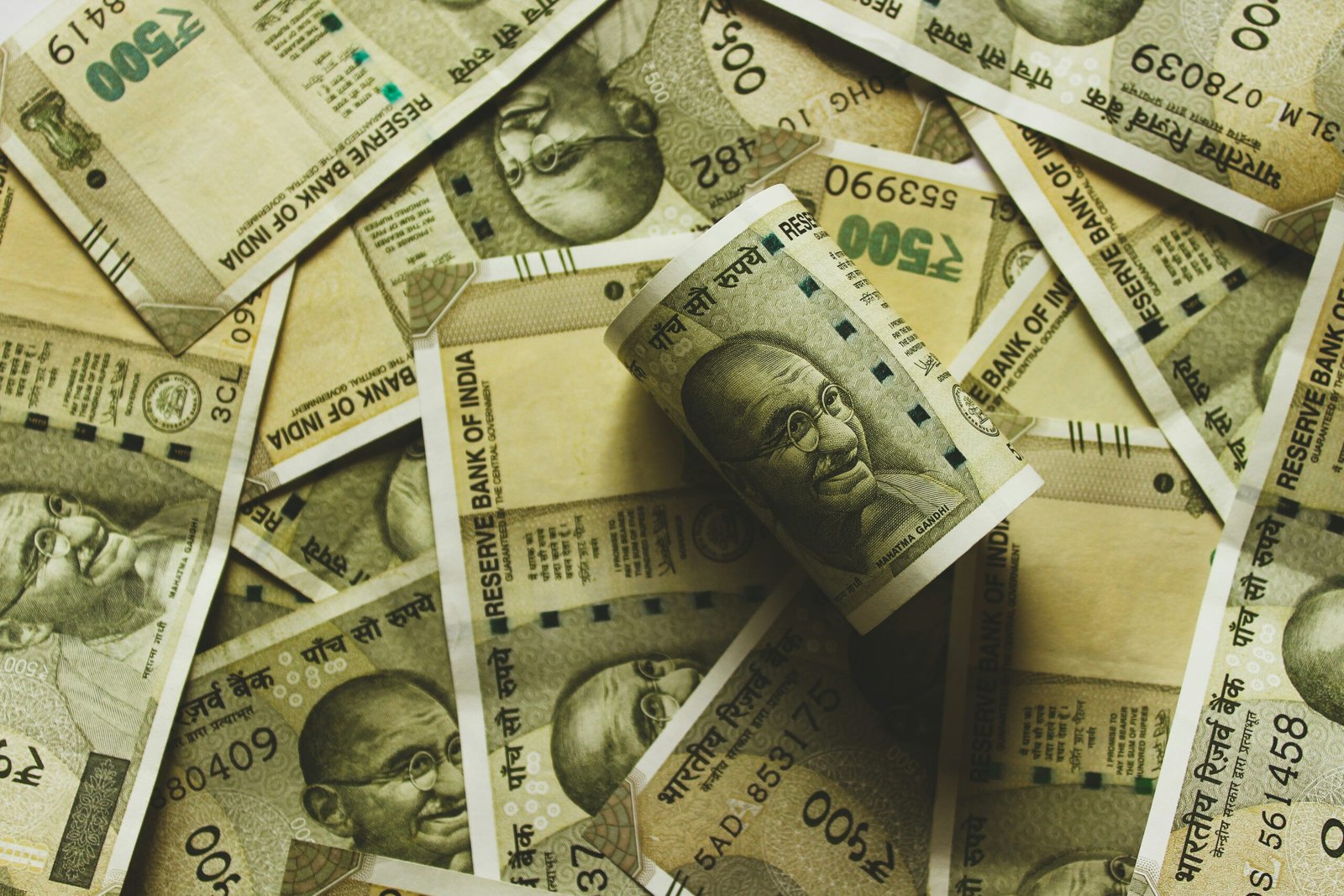 Rupee on a Winning Streak: 5 Straight Days of Gains Against the US Dollar